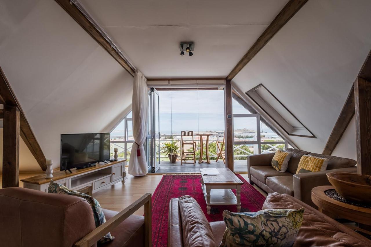 Alte Villa Boutique Hotel Lüderitz Eksteriør bilde