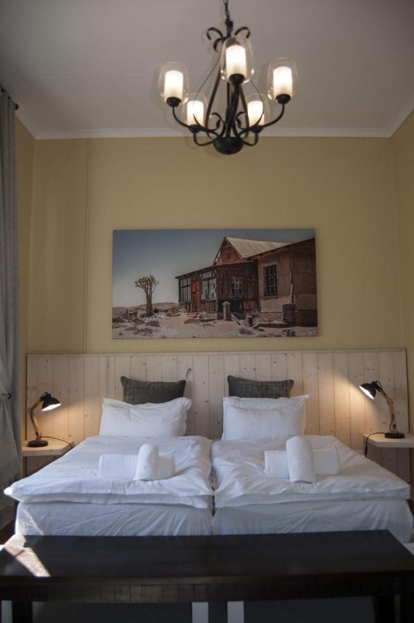Alte Villa Boutique Hotel Lüderitz Eksteriør bilde